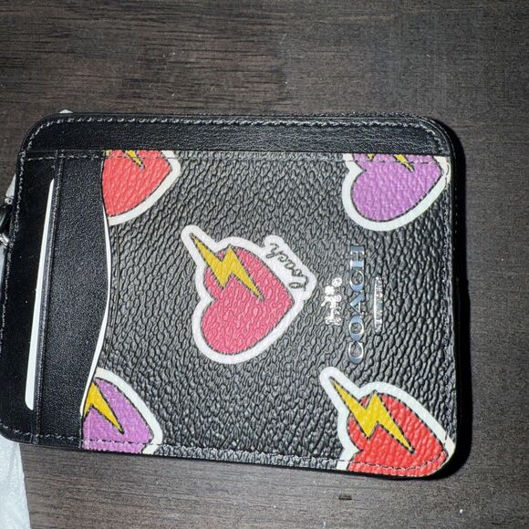 COACH CW453 Zip Card Case Wallet Heart Bolt Print Coated Canvas & Leather Black - Picture 1 of 6